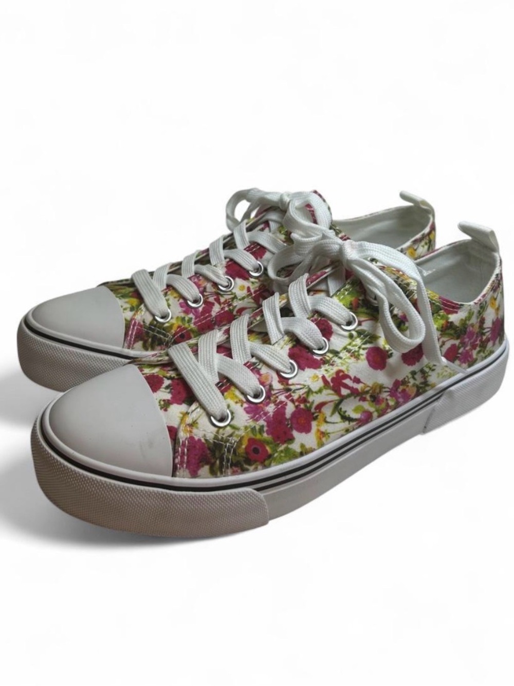 Adokoo Canvas Tennis Shoes for Women Low Top Casual White Black Sneakers